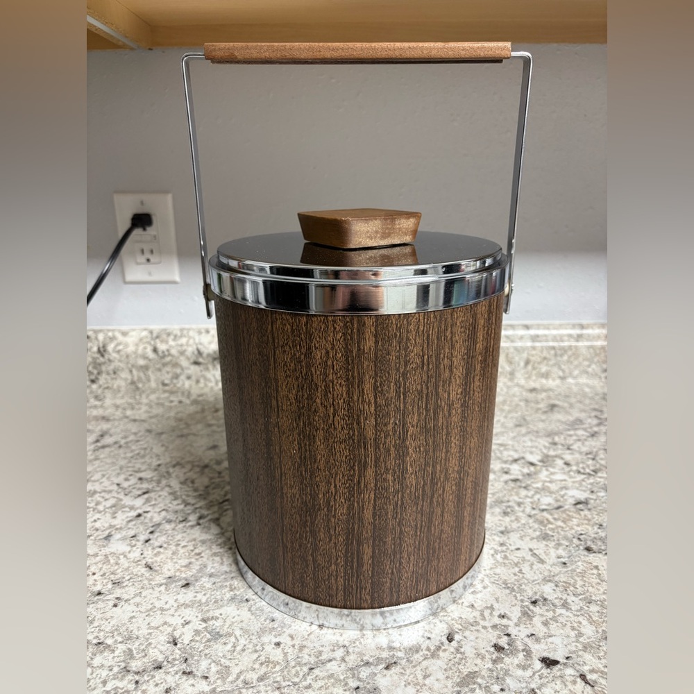 Vintage Mid Century KROMEX Walnut & Chrome Steel Ice Bucket - Picture 3 of 8